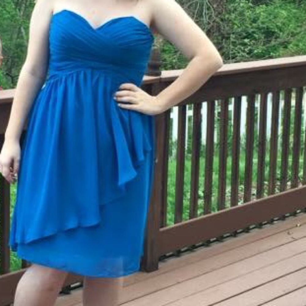 Blue chiffon knee length strapless dress