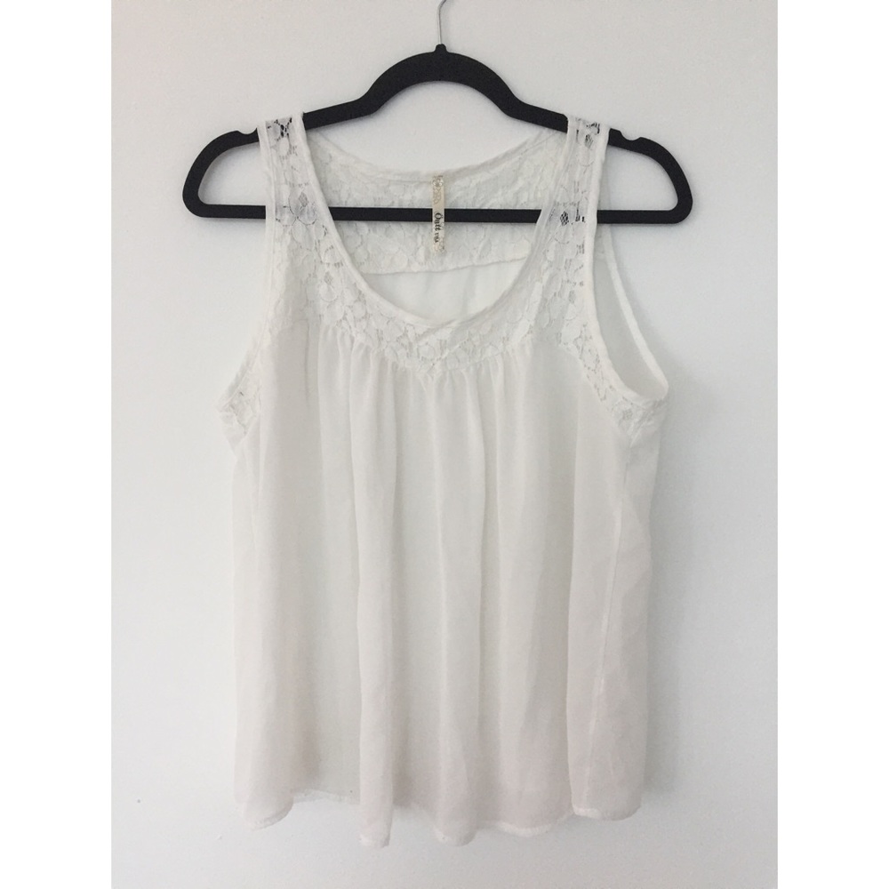 Öatt Sheer White Tank w/ Lace Neckline