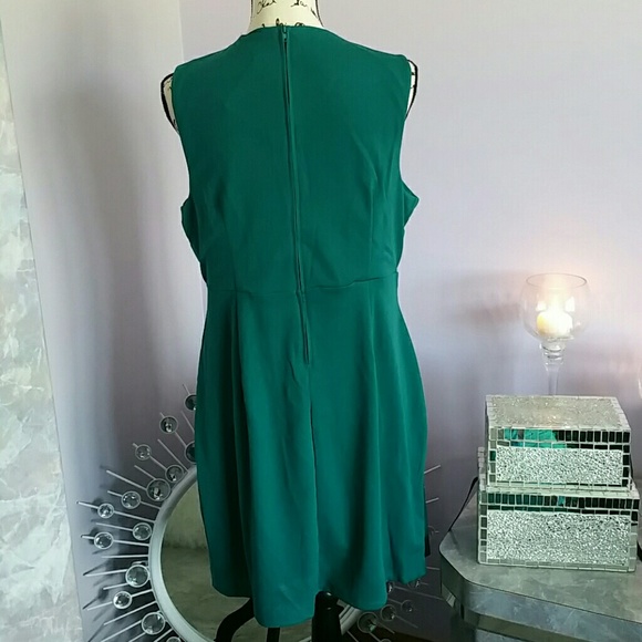 ▪️host pick▪️plus size dress with cut out detail▪️ - Picture 5 of 5