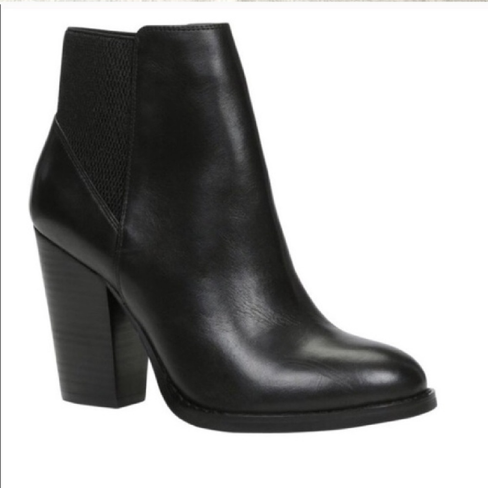 Aldo Black Booties!