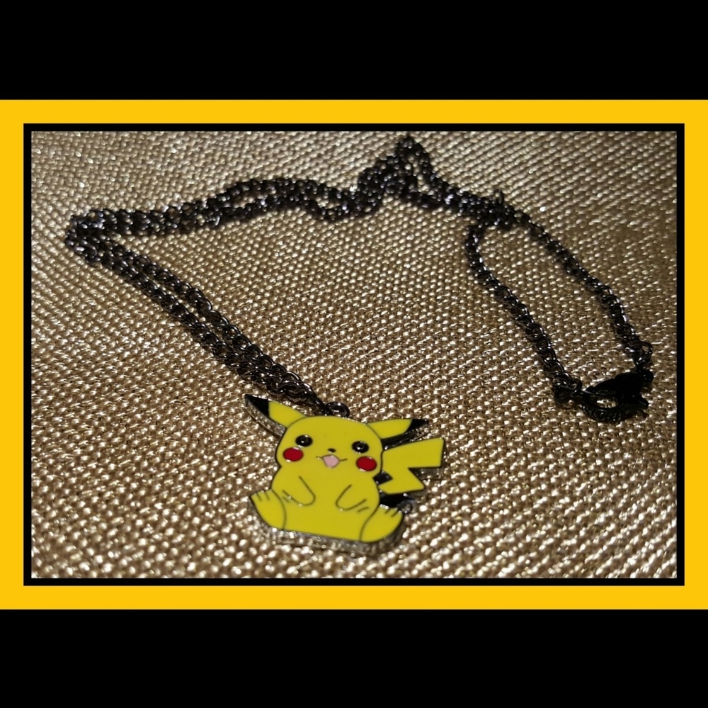 Pikachu Pendant Necklace Pendant Necklace Lobster Claw Closure NEW
