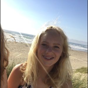 Meet your Posher, Annika