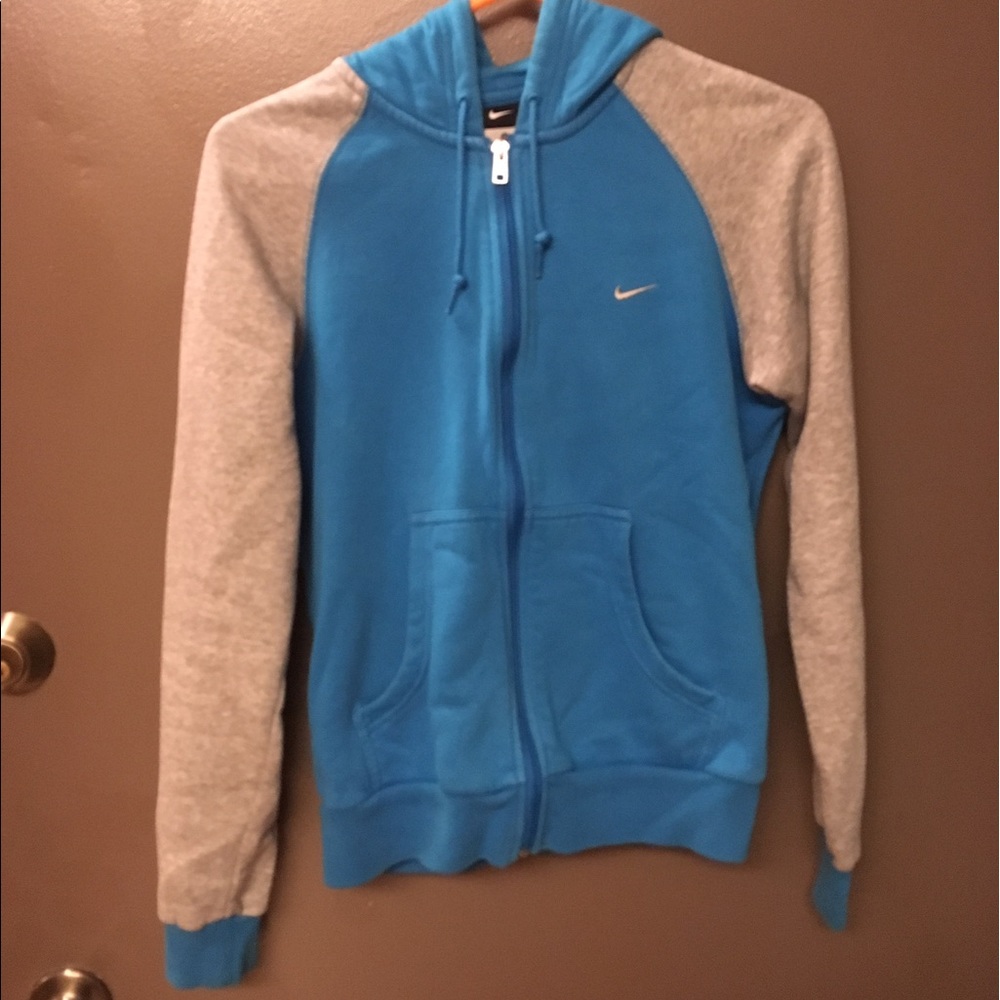 Nike hoodie (youth)