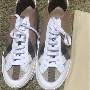Burberry sneakers womens