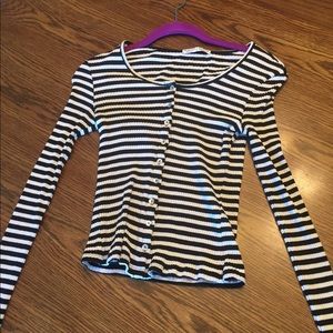 XS White House Black Market