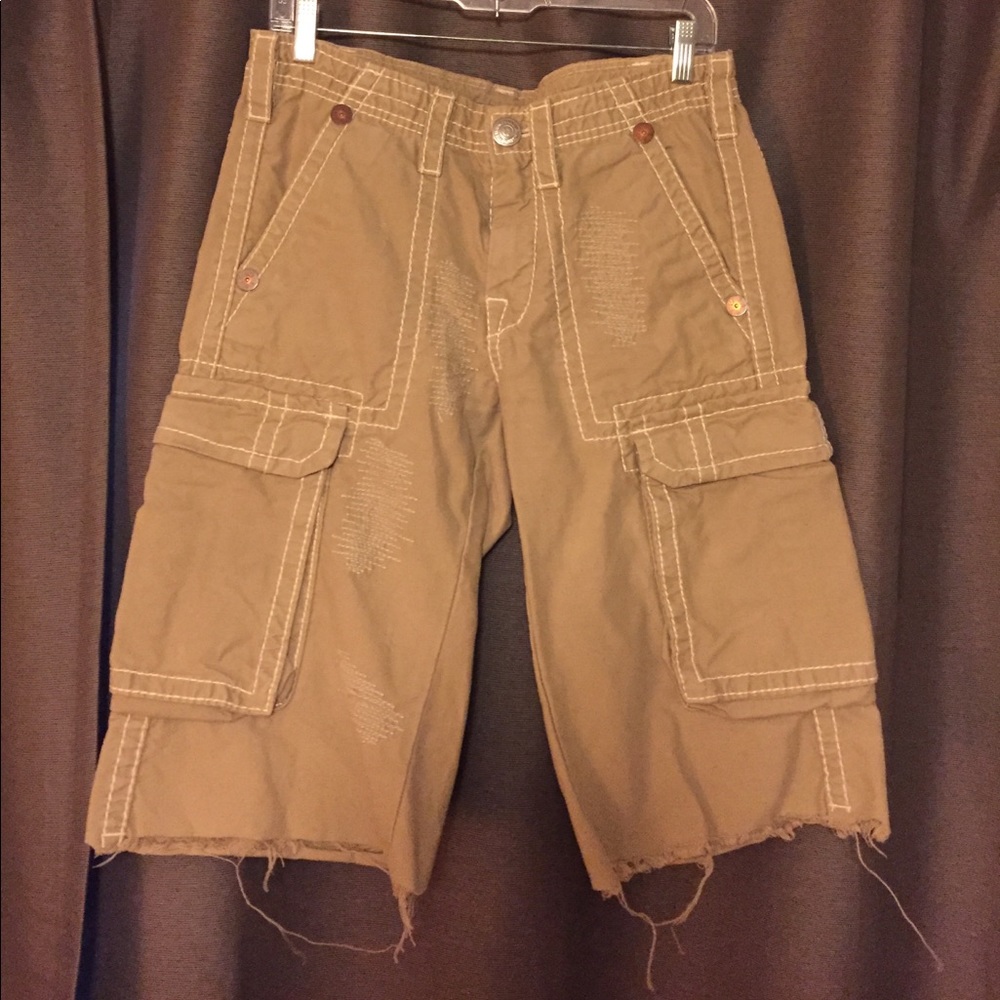 Men's True Religion Cargo Shorts- size 28- khaki