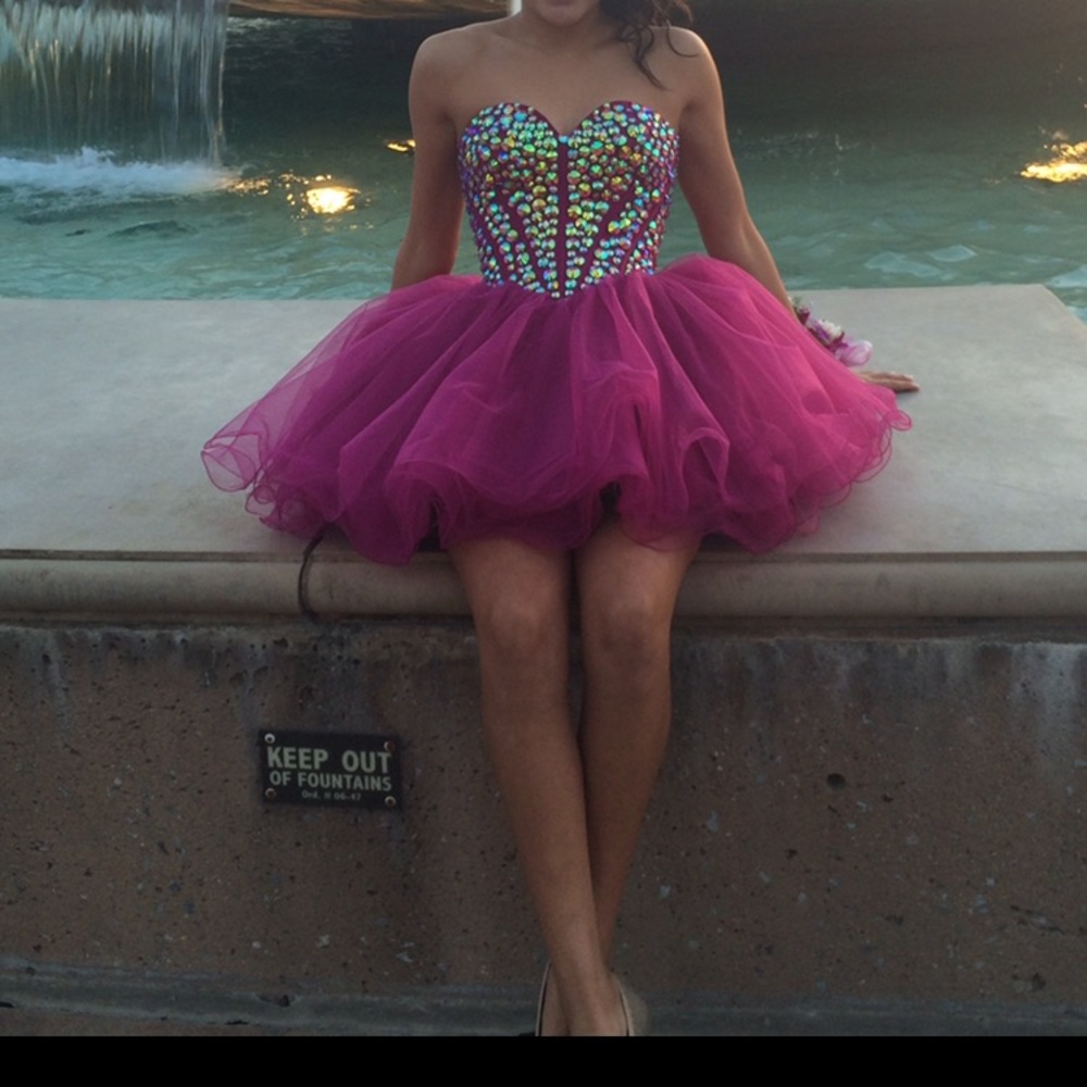 Formal short dress