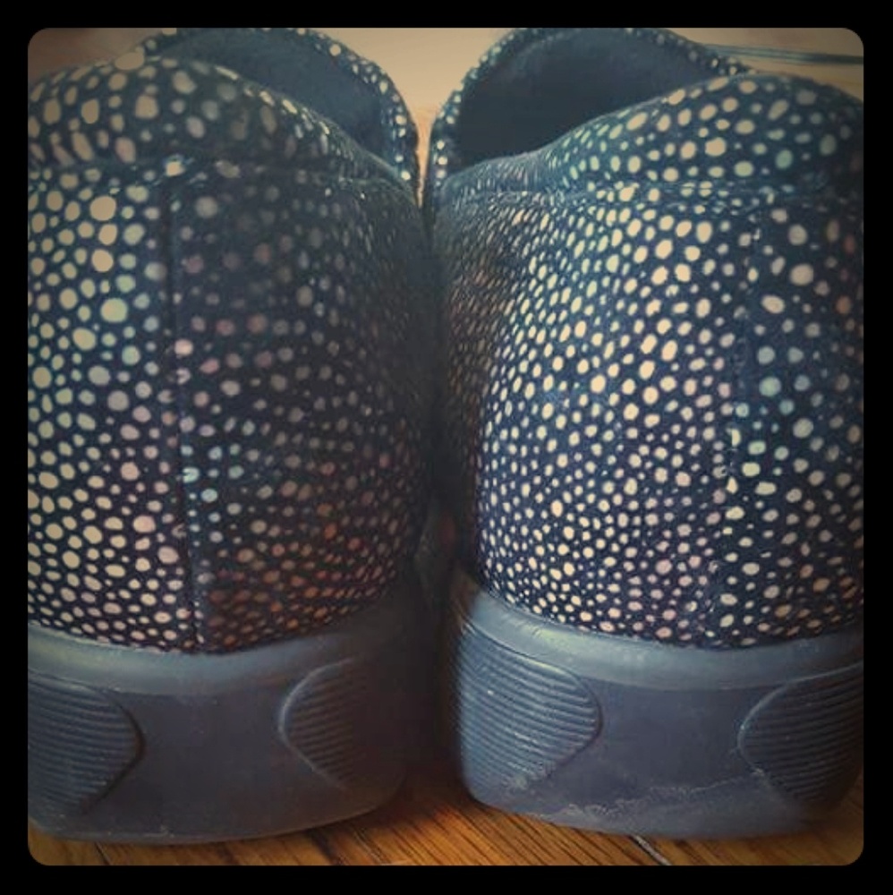 SOLD ON FB 7-10-17 Grey's Anatomy Meredith Shoes - Picture 6 of 8