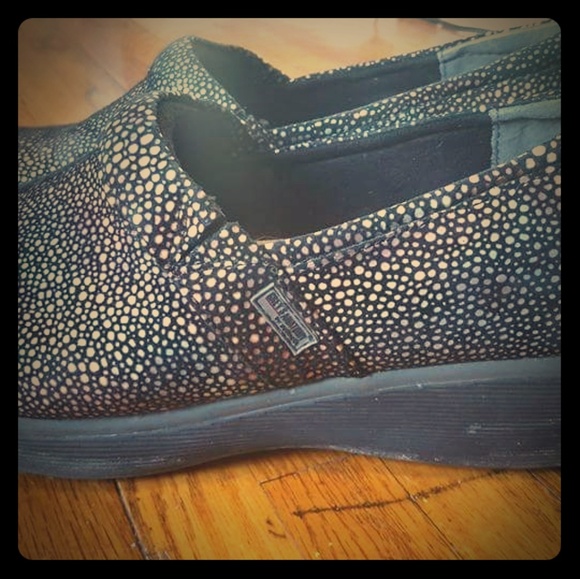 SOLD ON FB 7-10-17 Grey's Anatomy Meredith Shoes - Picture 2 of 8