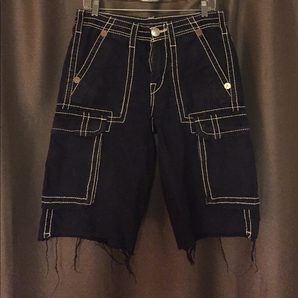 Men's True Religion Cargo Shorts- size 28- Navy