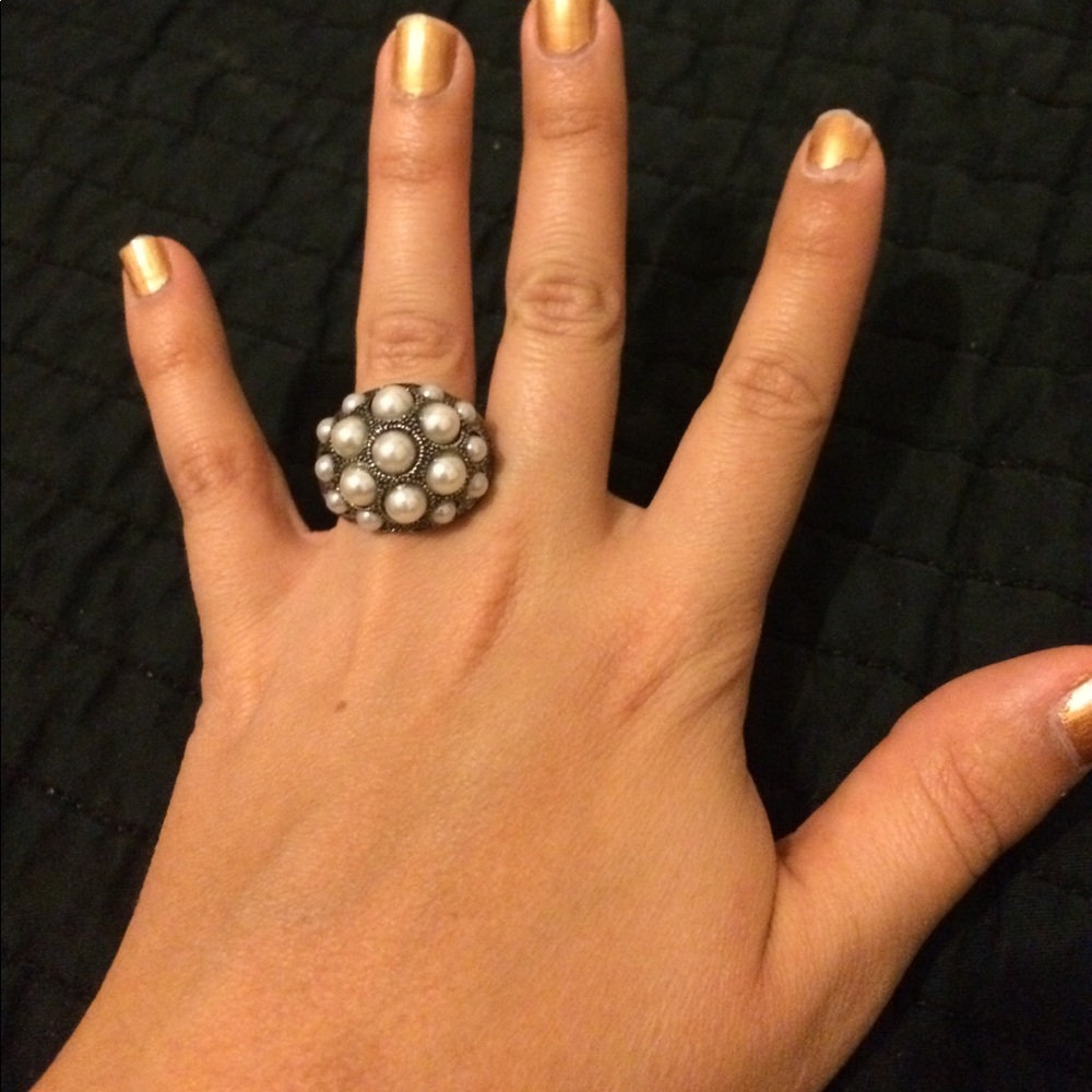Ring - Picture 2 of 4