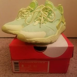Ladies Huarache Run Ultra BR size 8