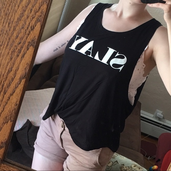 LIQUIDATION SALE - Picture 2 of 6