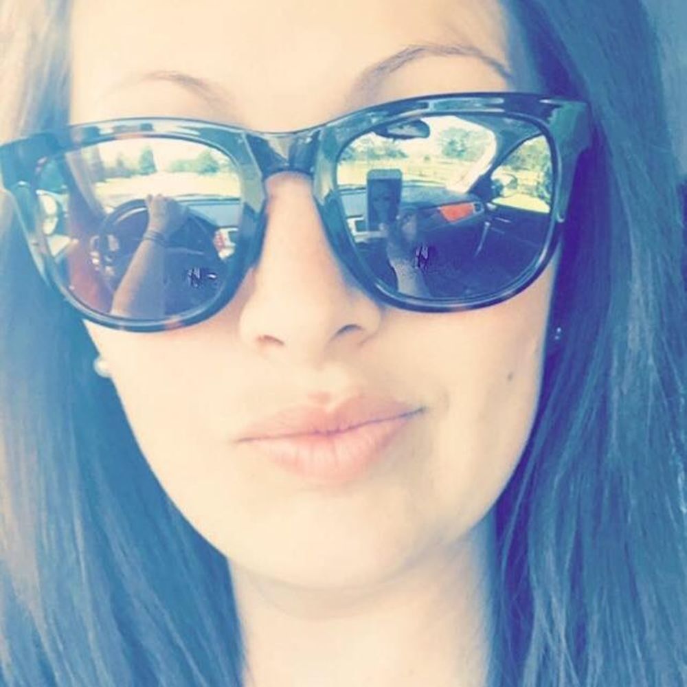 Meet your Posher, Candice