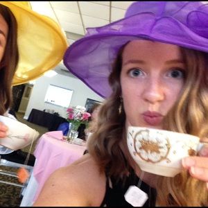 Meet your Posher, Brooke