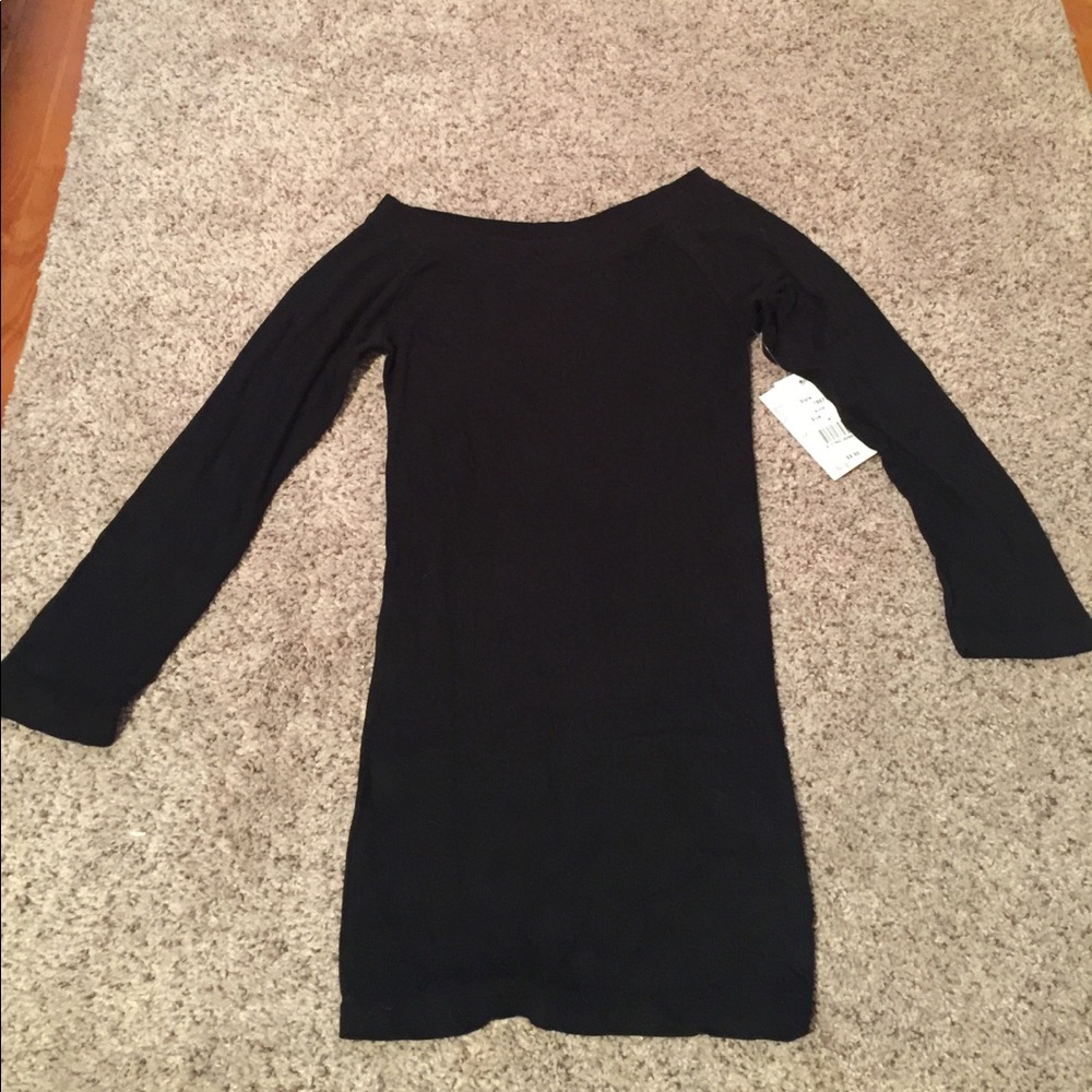 NEW🌸cute, black 3/4 sleeve stretch shirt