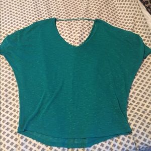 Express fashion t. Size M.