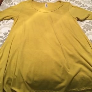 REDUCED!!  Lularoe Perfect Tee