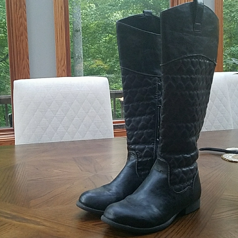 Betsey Johnson tall boots