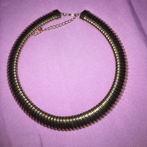 Gold Neckless has only been used 2 times.