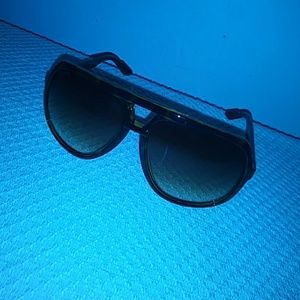 Men's Gucci. Shades??