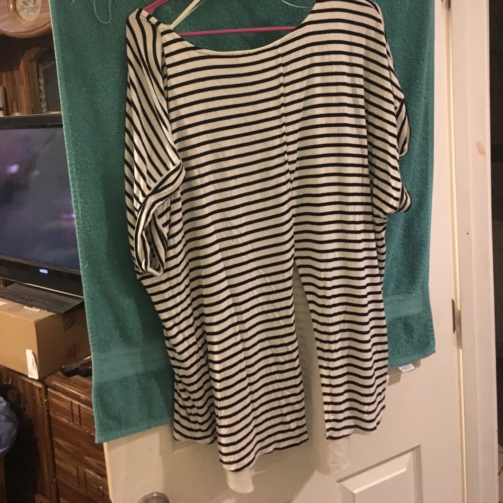 Shirt - Picture 2 of 2