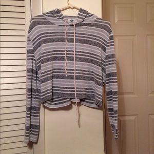 Crop top size medium