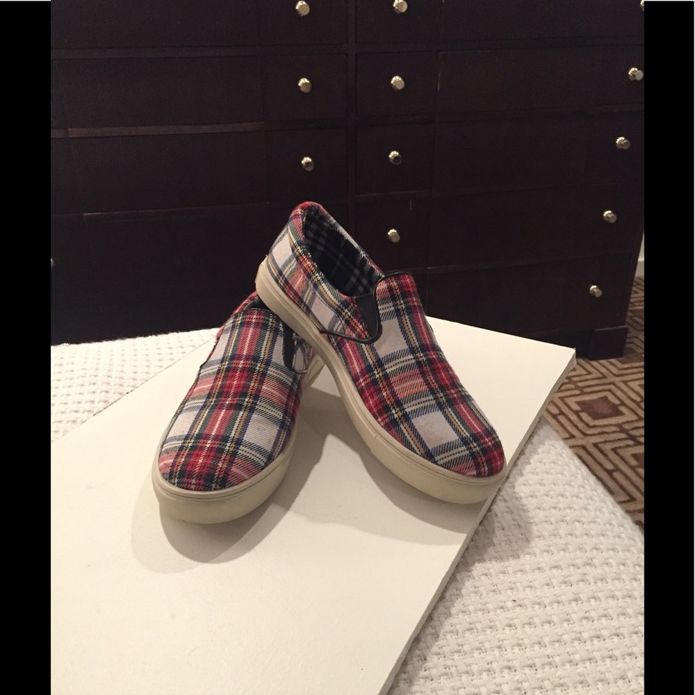 Steve Madden sneakers