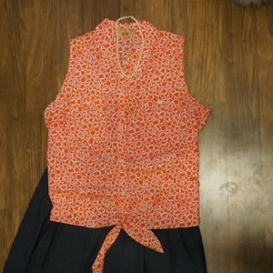 TRACY ELLEN sleeveless blouse!!