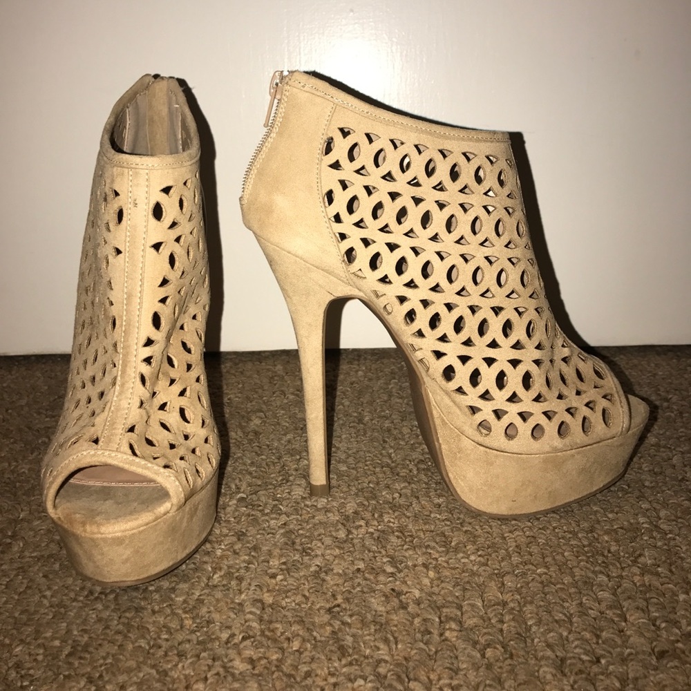 Peep-toe cutout booties