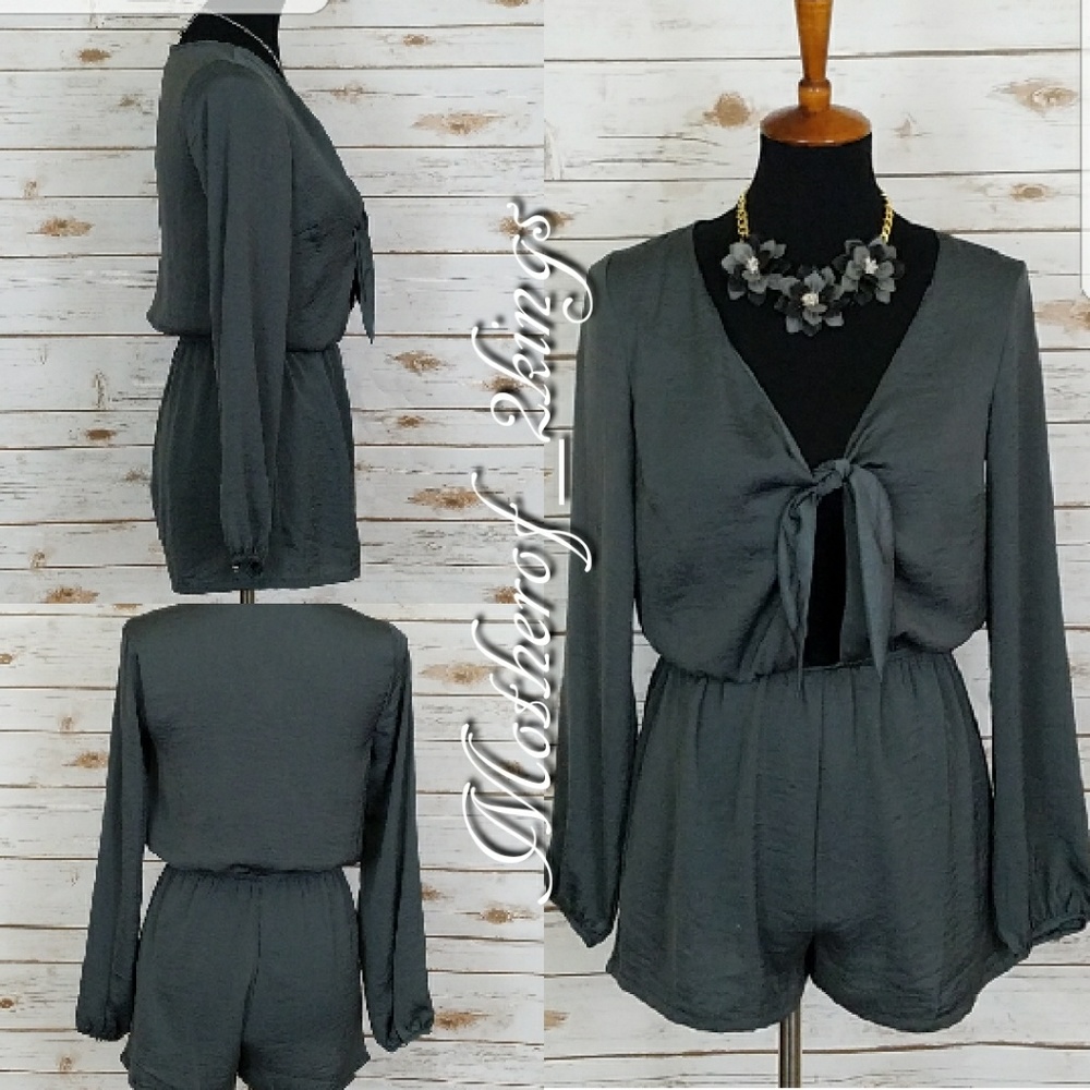 π SEXY "TIE FRONT" ROMPER - Picture 2 of 4