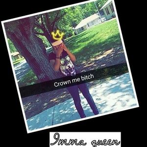 Meet your Posher, Ejazzah