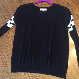 Small B&W long sleeve NEVER WORN!