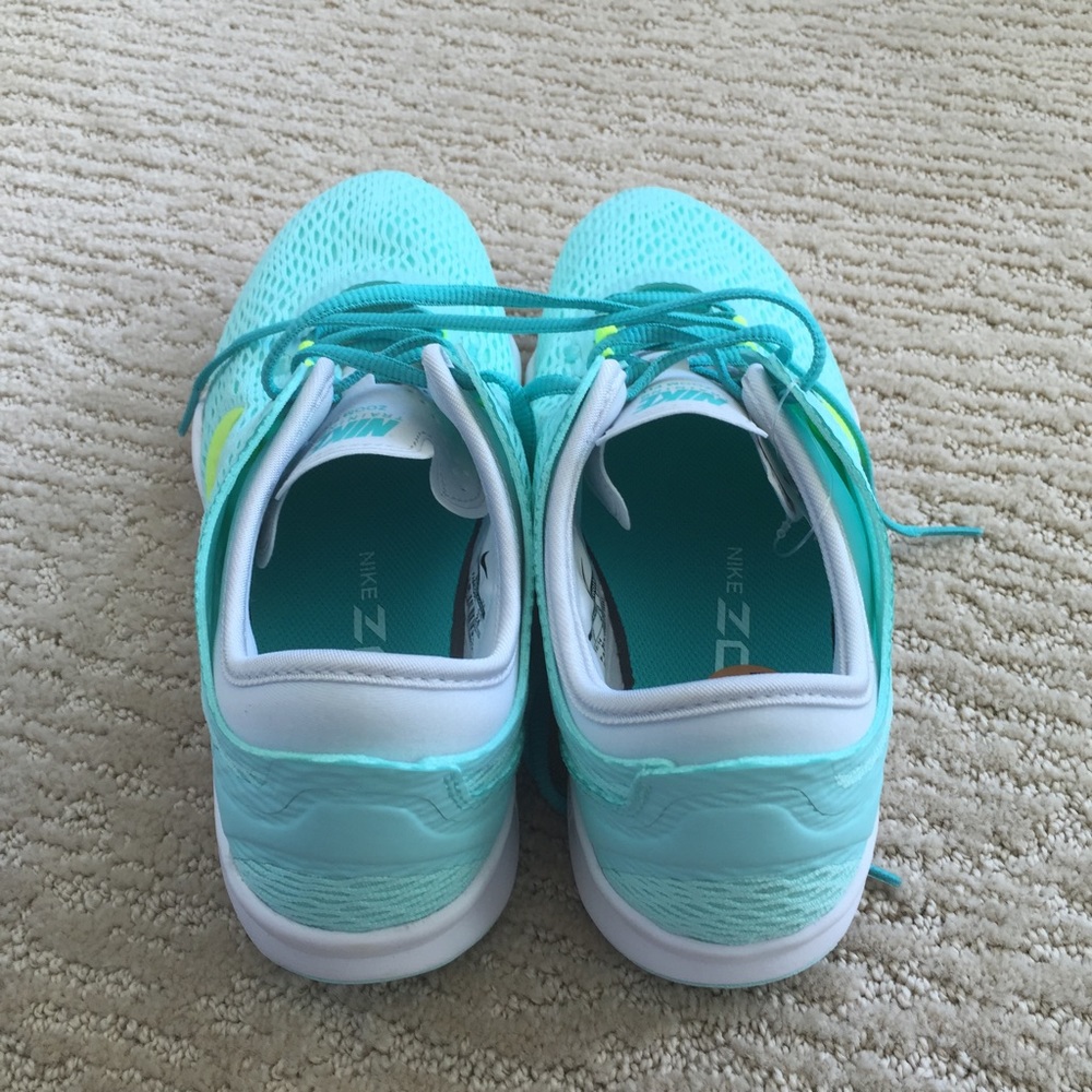 1 left 💥 SOLD OUT 💥Aqua Blue Nike Training - Picture 3 of 3