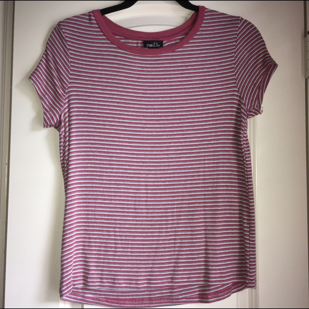 cute striped shirt!