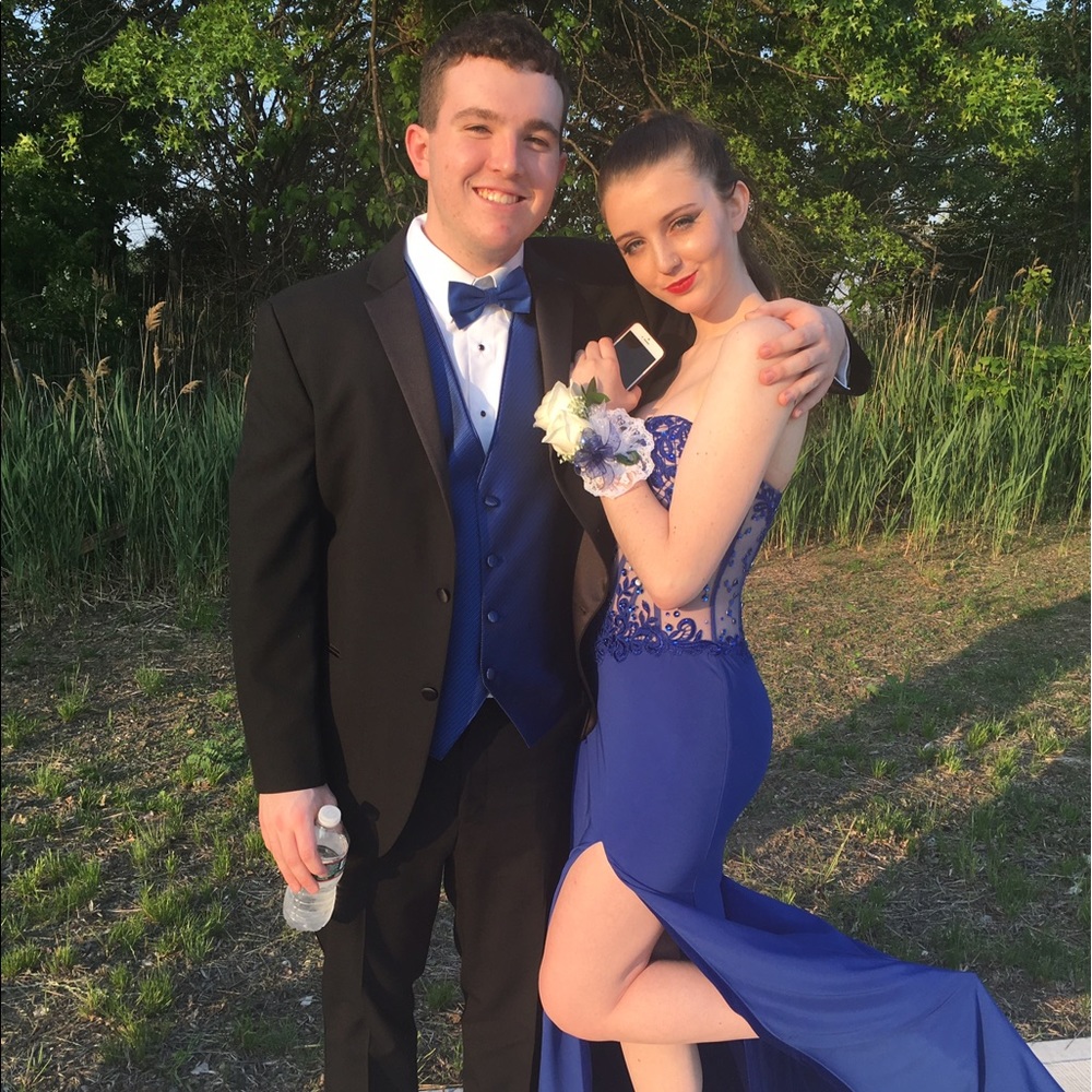 Meet your Posher, Julia