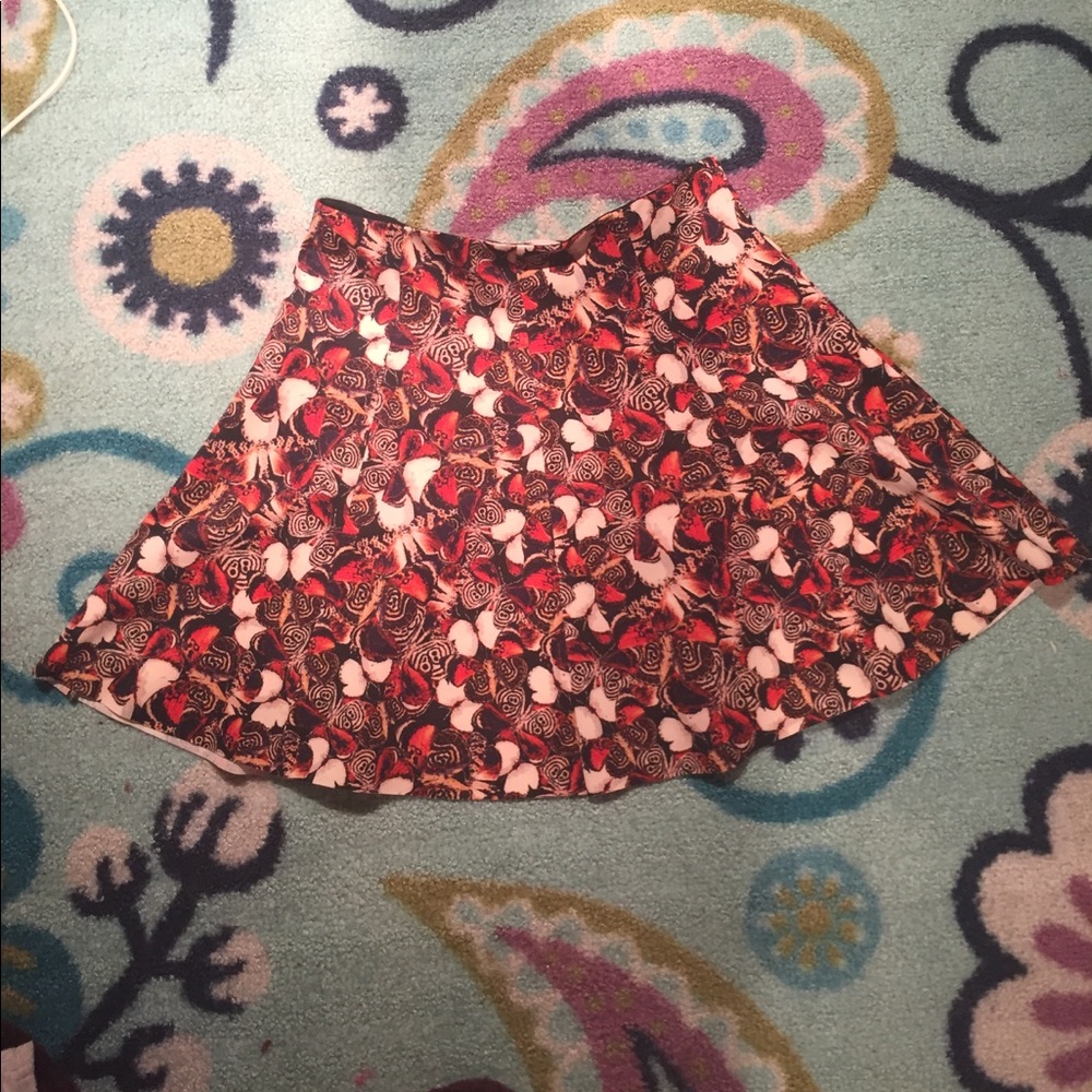 Modern Butterfly Printed Skirt | Forever 21 | Med.