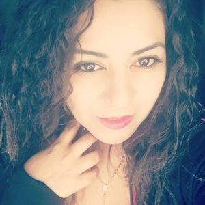 Meet your Posher, Elvia