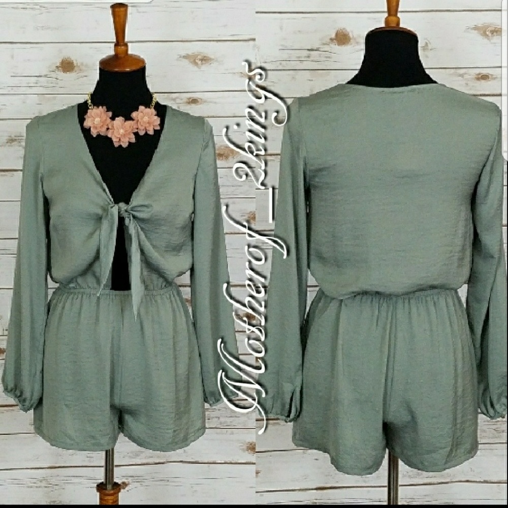 💚SEXY "TIE FRONT" ROMPER