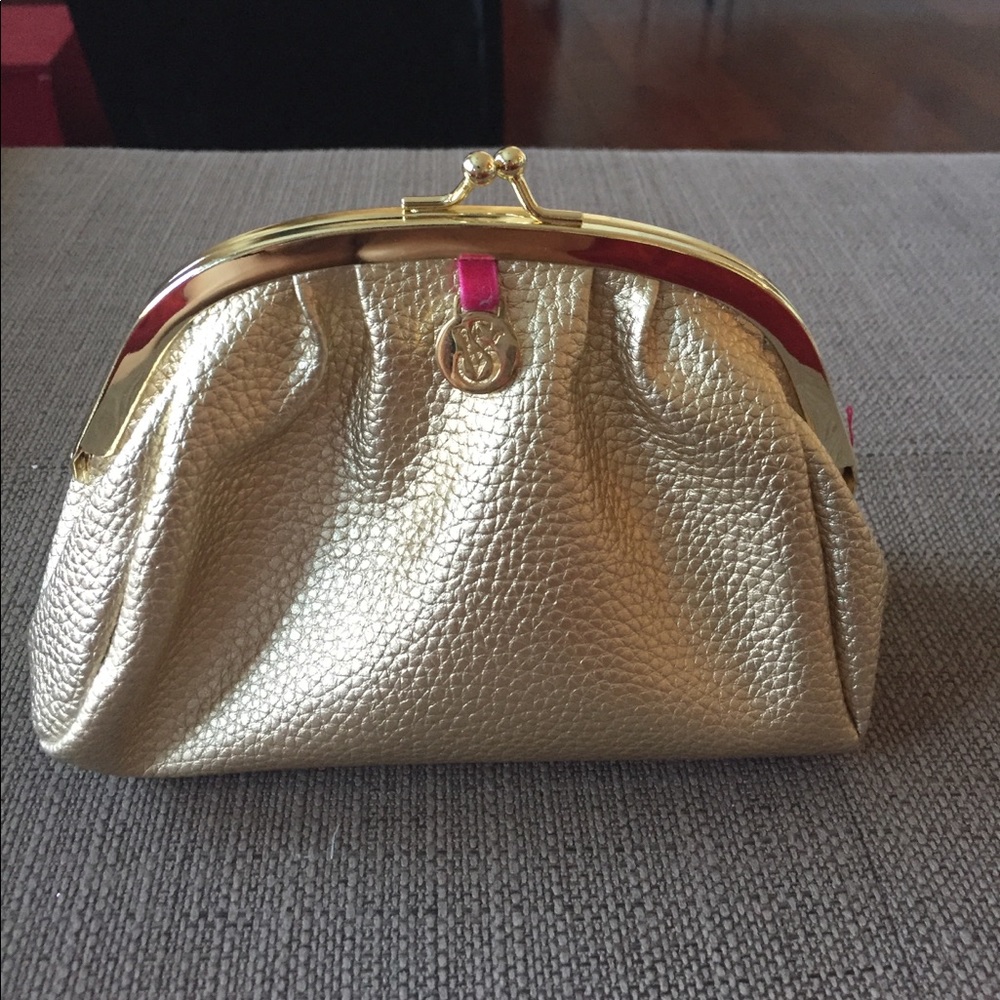 Super Cute Clutch