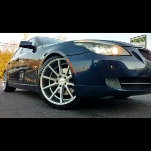 Meet your Posher, Elijah