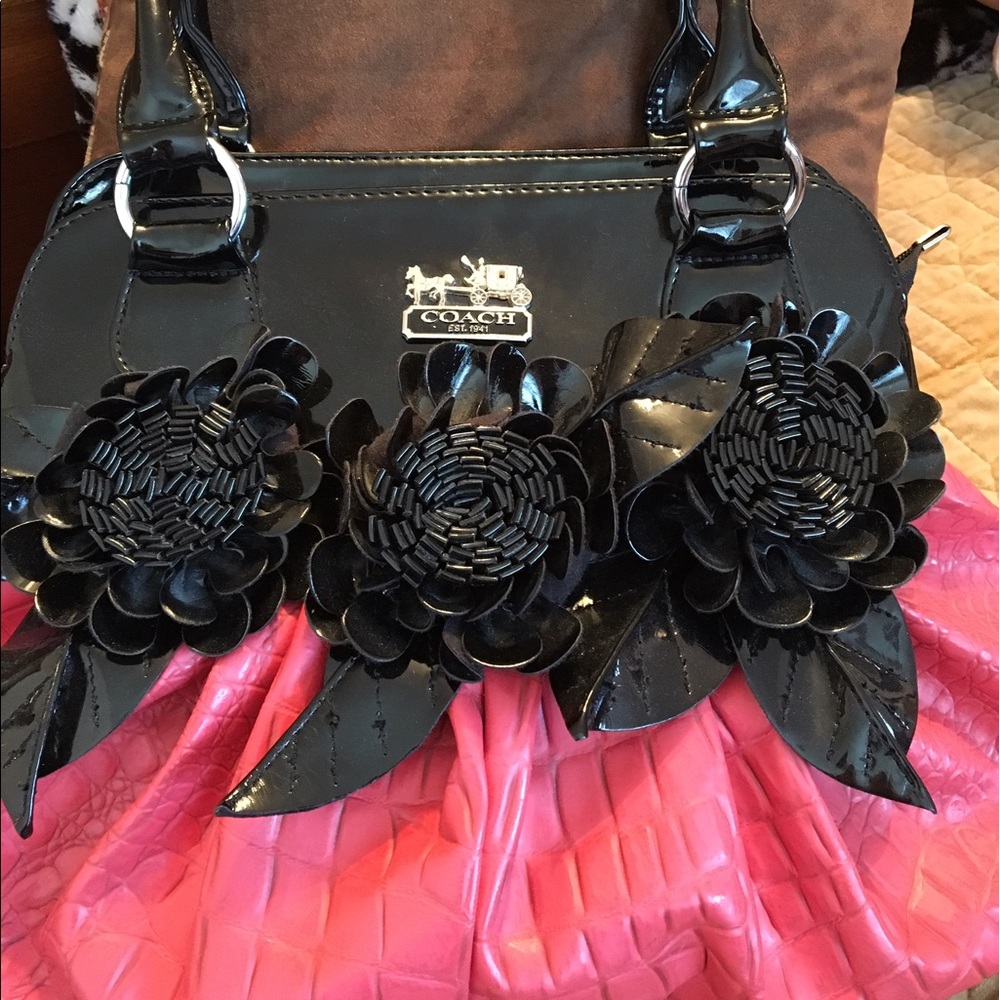 SOLD!!! Beautiful bulk patent and peach