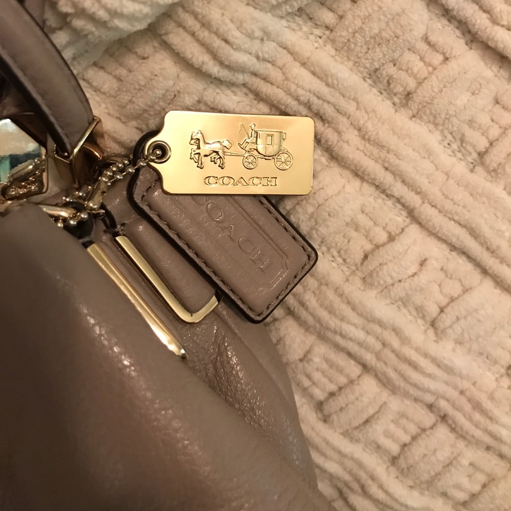 COACH leather shoulder bag! - Picture 3 of 3