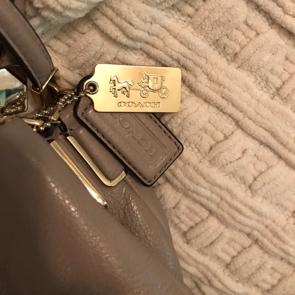 COACH leather shoulder bag! - Picture 3 of 3
