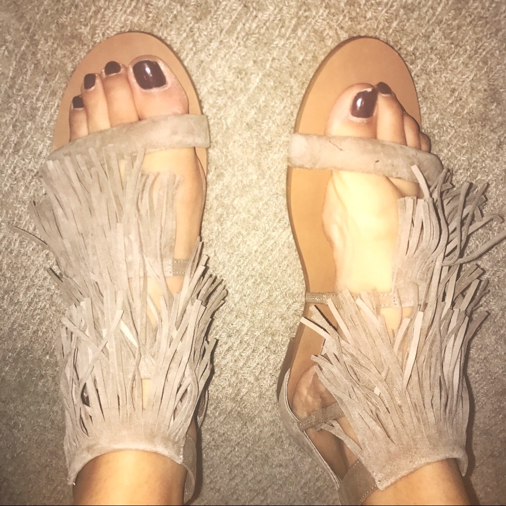 Steve Madden boho fringe sandals