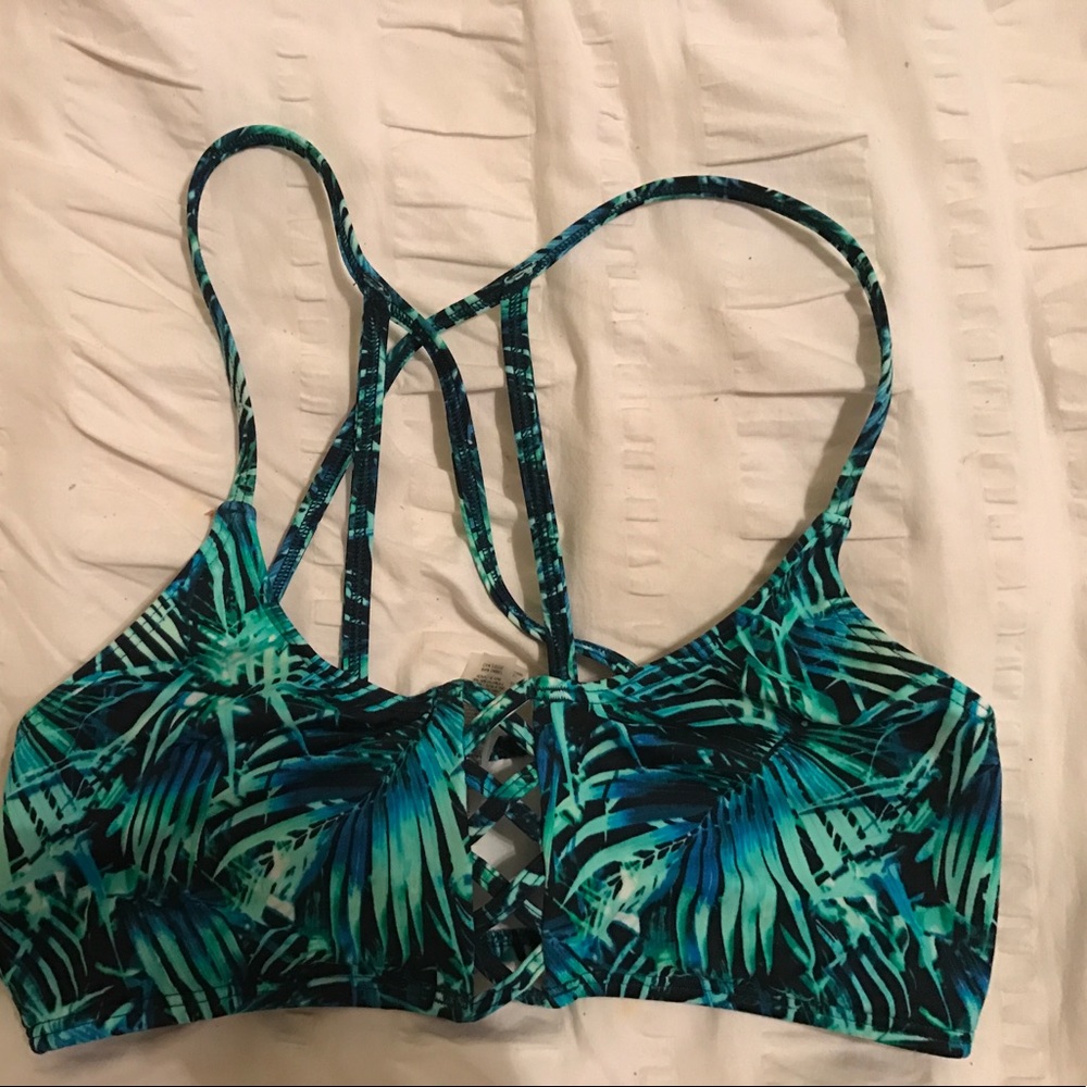 Leafy bikini top!