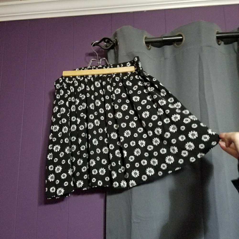 Flower pattern skirt