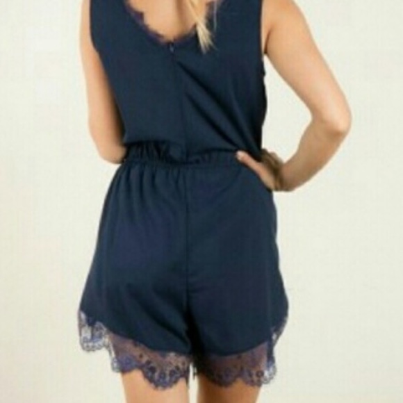 💕Pretty Romper💕 - Picture 3 of 5