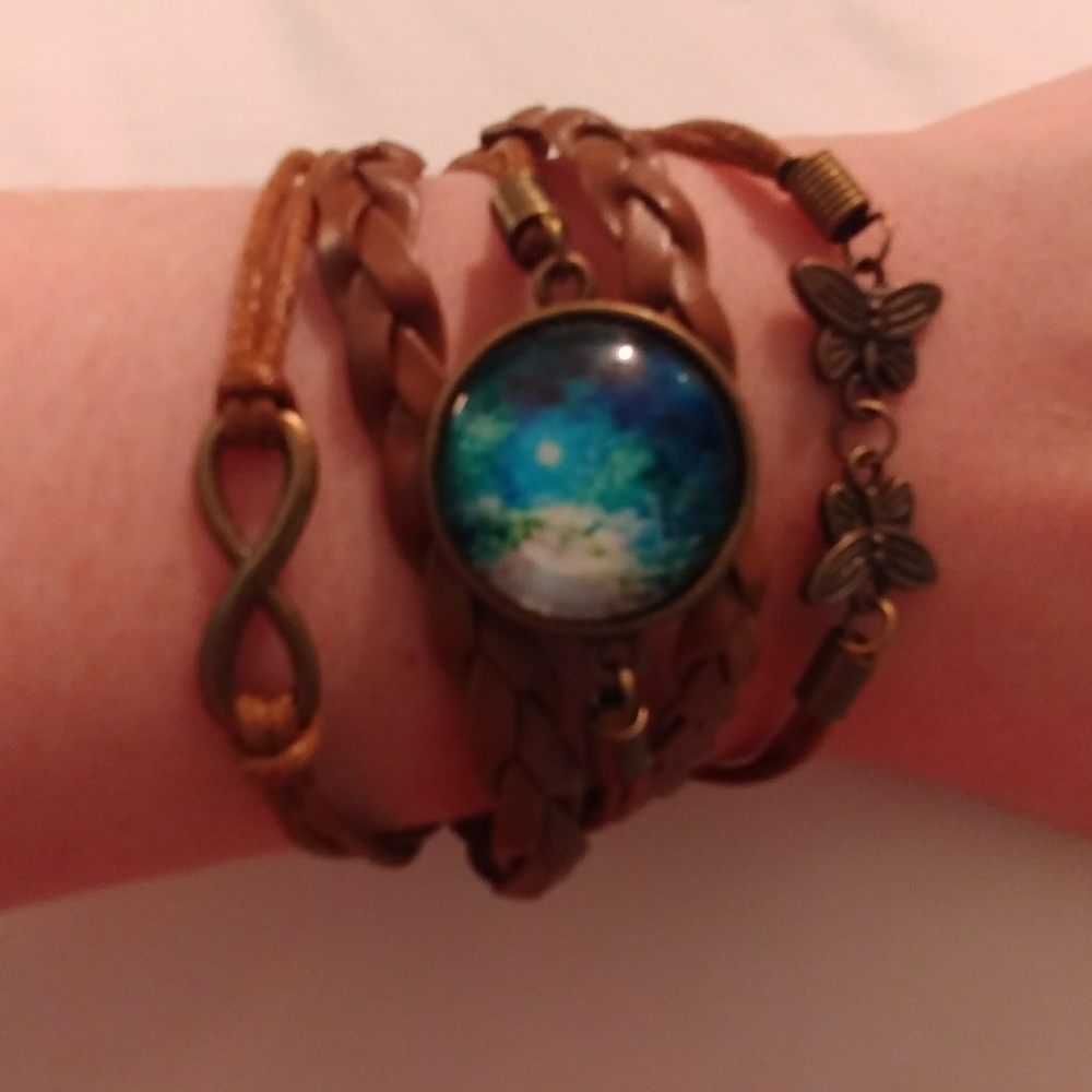 Bracelet