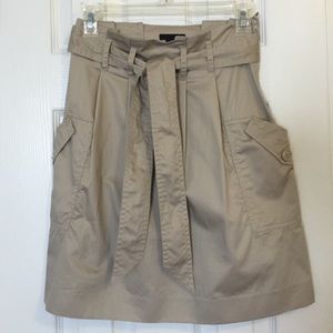 NWT size 4 H&M skirt. Fits like a 2.